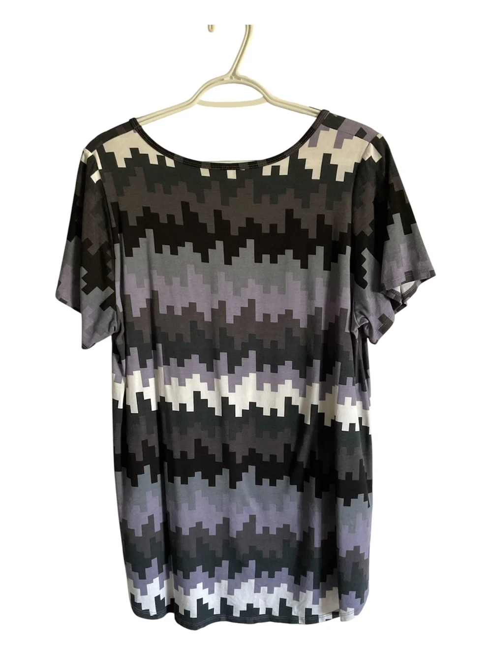 LuLaRoe Classic Shirt Tee in Black, Gray & Lavender XL - Picture 3 of 12